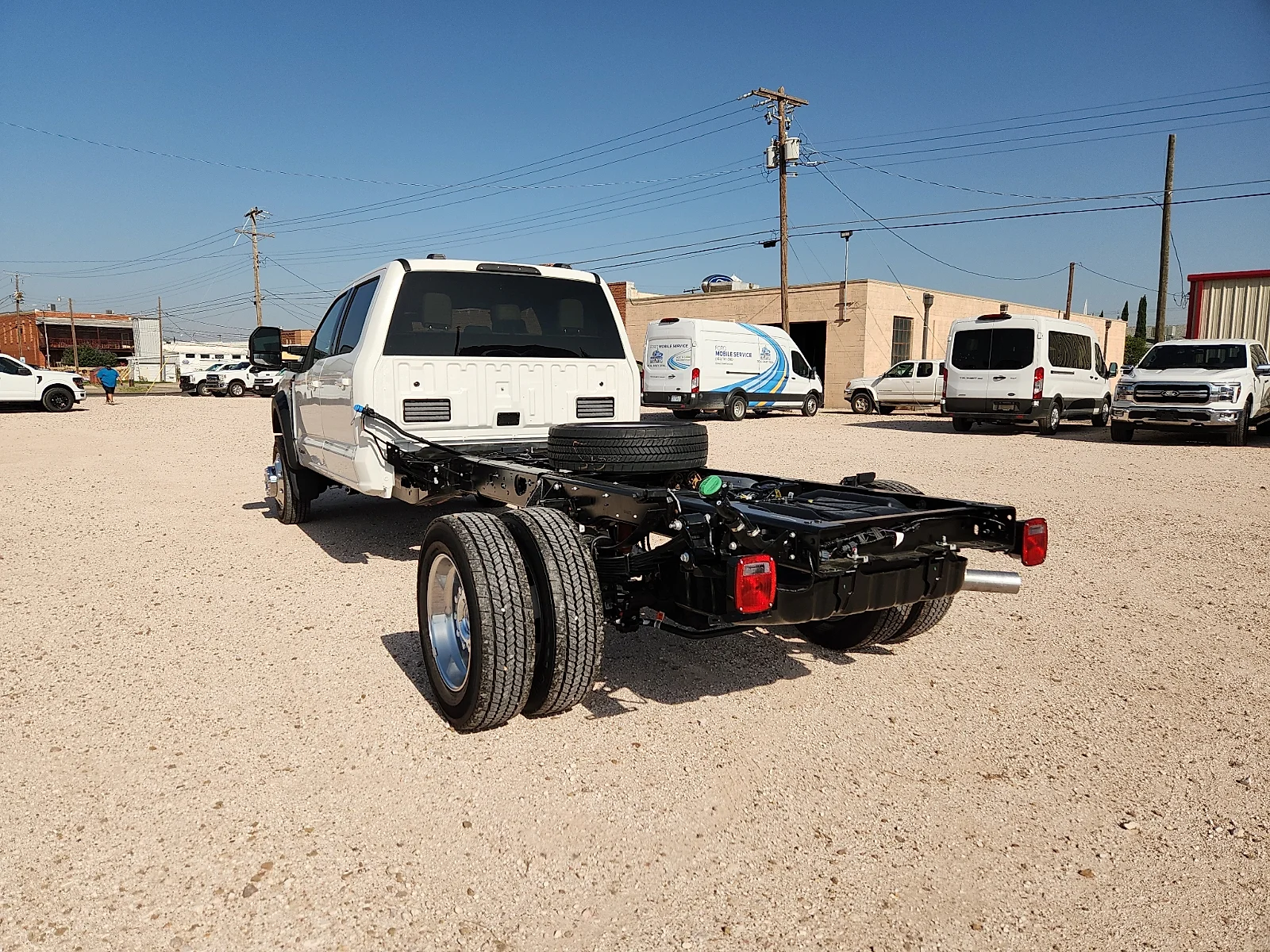 New 2026 Star White Metallic Tri-Coat Ford LARIAT image 5
