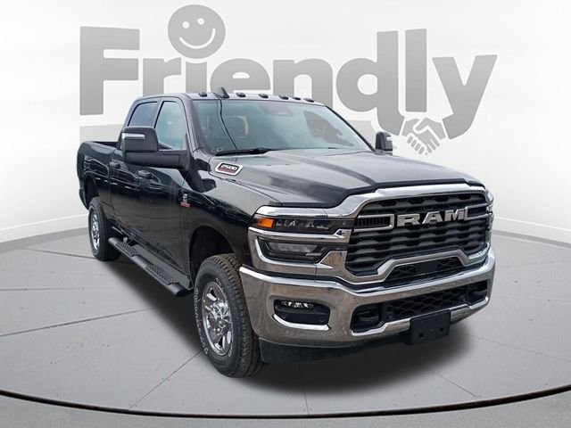 New 2026 Diamond Black Crystal Pearl-Coat Exterior Paint RAM Tradesman image 3