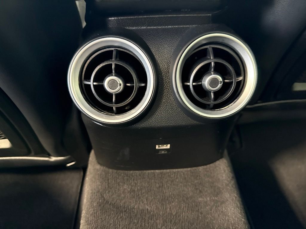 Used 2017 Red Alfa Romeo Base image 13