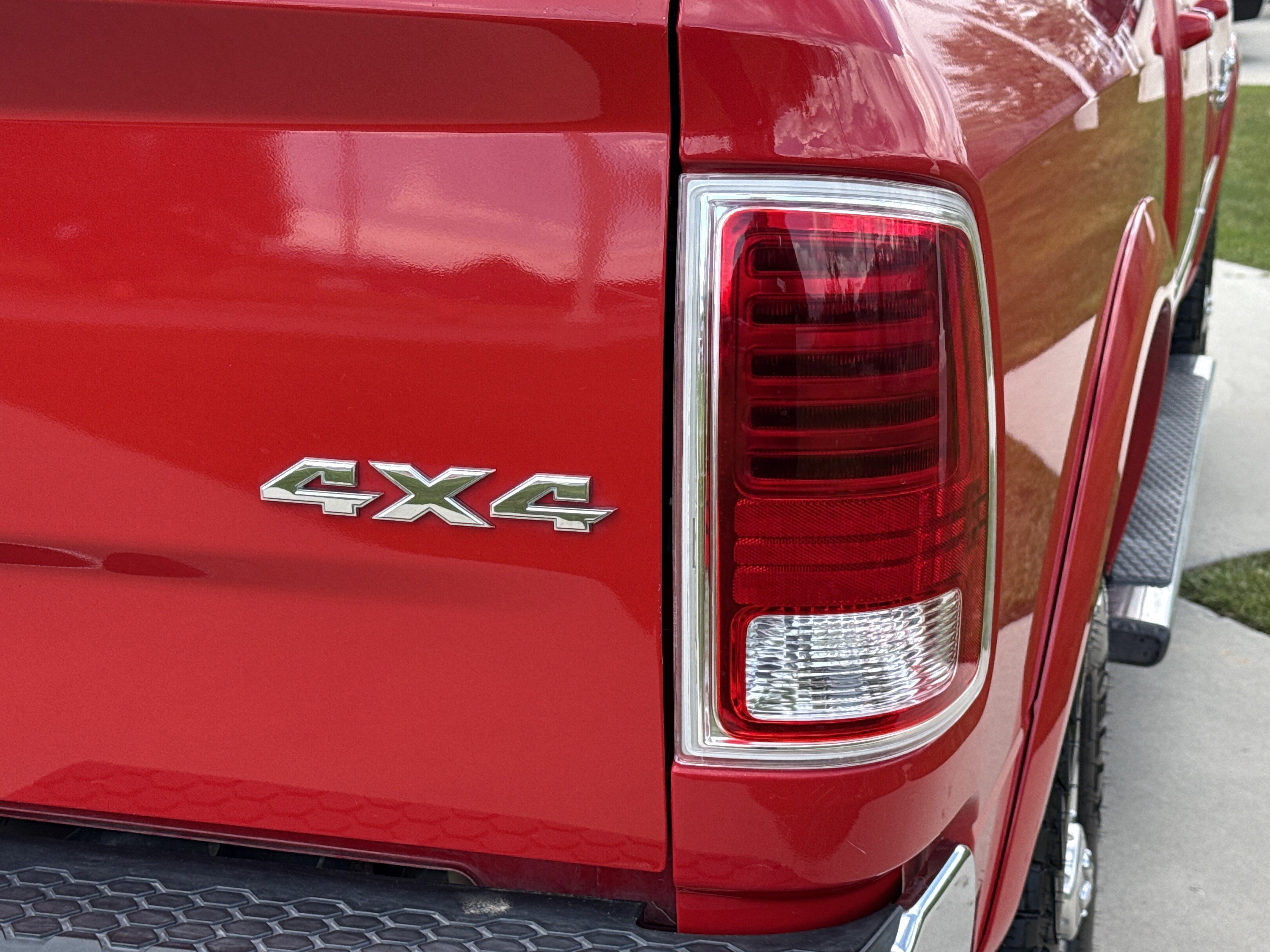 Used 2016 Flame Red Clearcoat Ram Laramie image 13