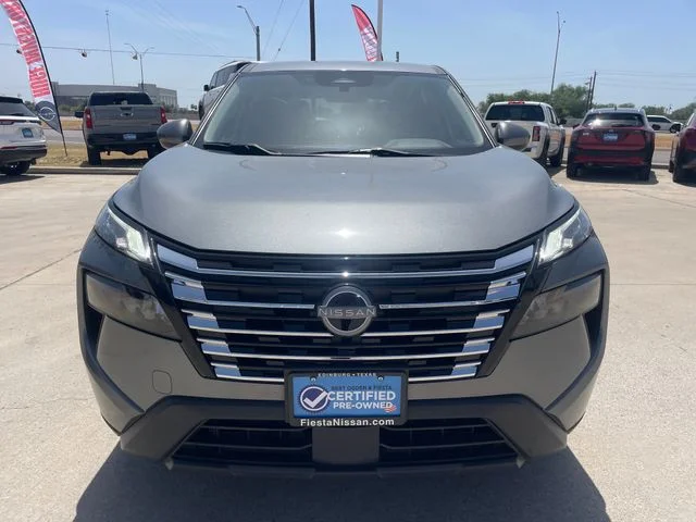 Used 2024 Gray Nissan SV image 8