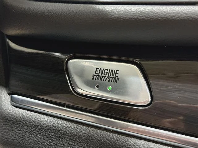 Used 2024 White Frost Tricoat Buick Essence image 16