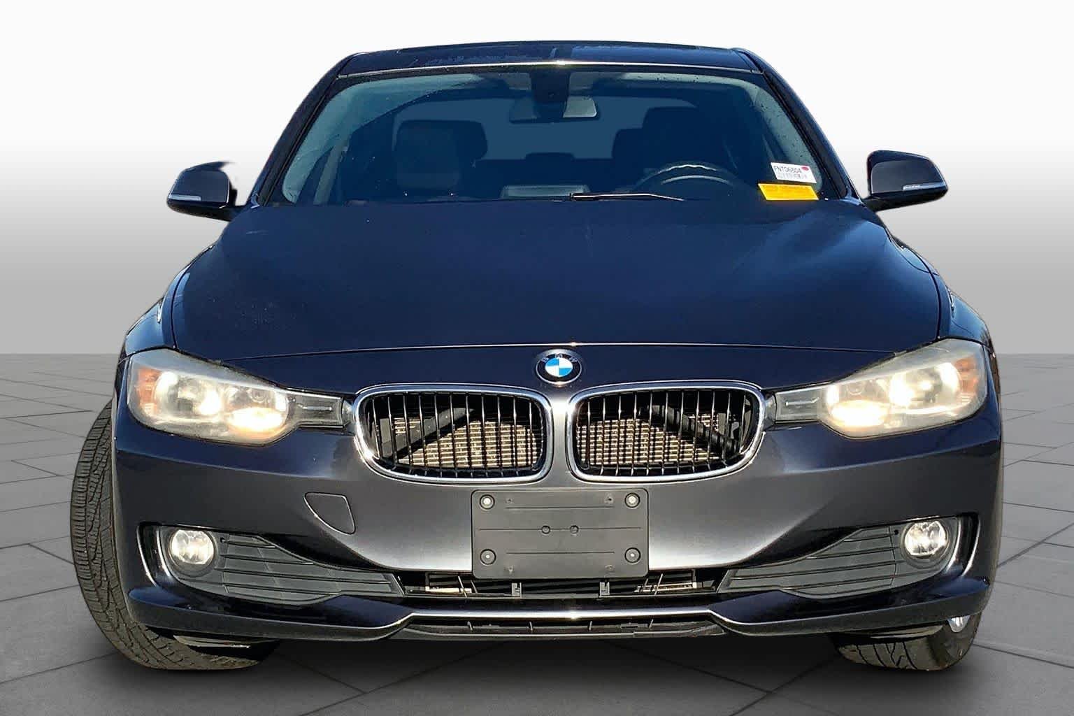 Used 2015 Black Sapphire Metallic BMW 320i image 4