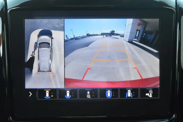 Used 2020 Red Chevrolet Premier image 33