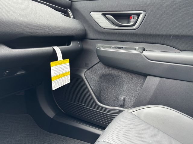 New 2026 CRYSTAL WHITE PEARL Subaru Limited image 18