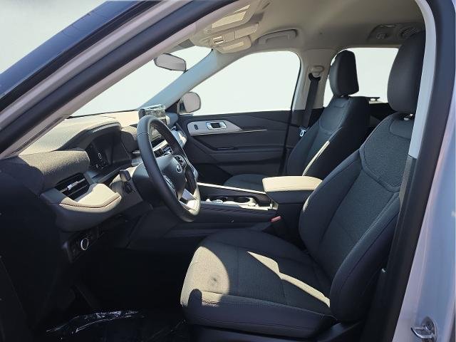 New 2026 Space White Metallic Ford Active image 28