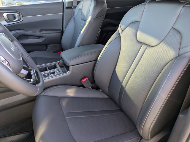 2025 Kia Sorento S - Photo 27