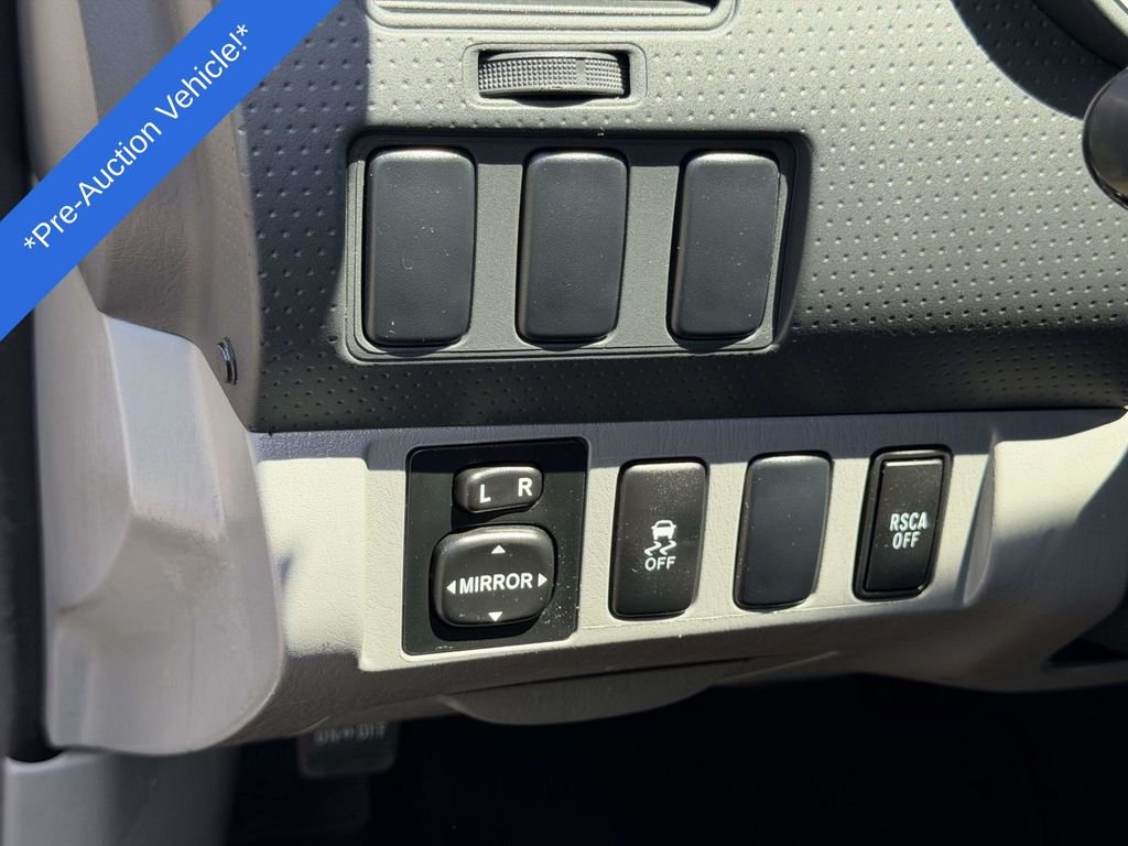 Used 2012 White Toyota Base image 18