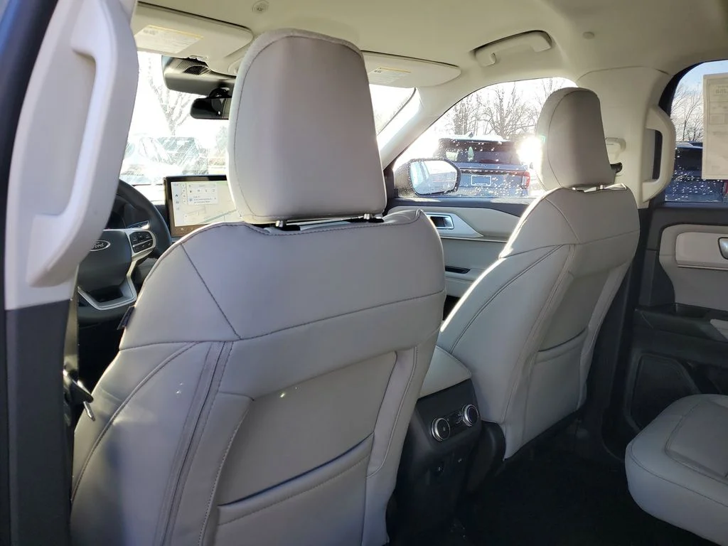 2026 Ford Explorer Active - Photo 25