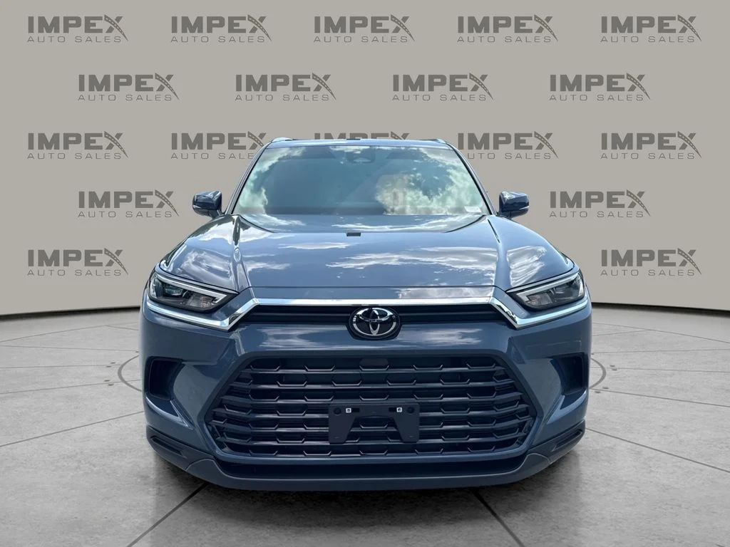 Used 2026 White Toyota XLE image 8