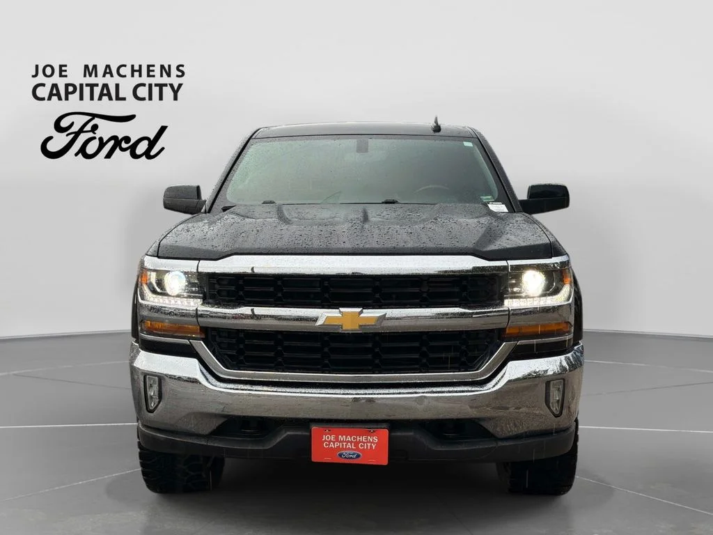 Used 2018 Black Chevrolet LT image 10