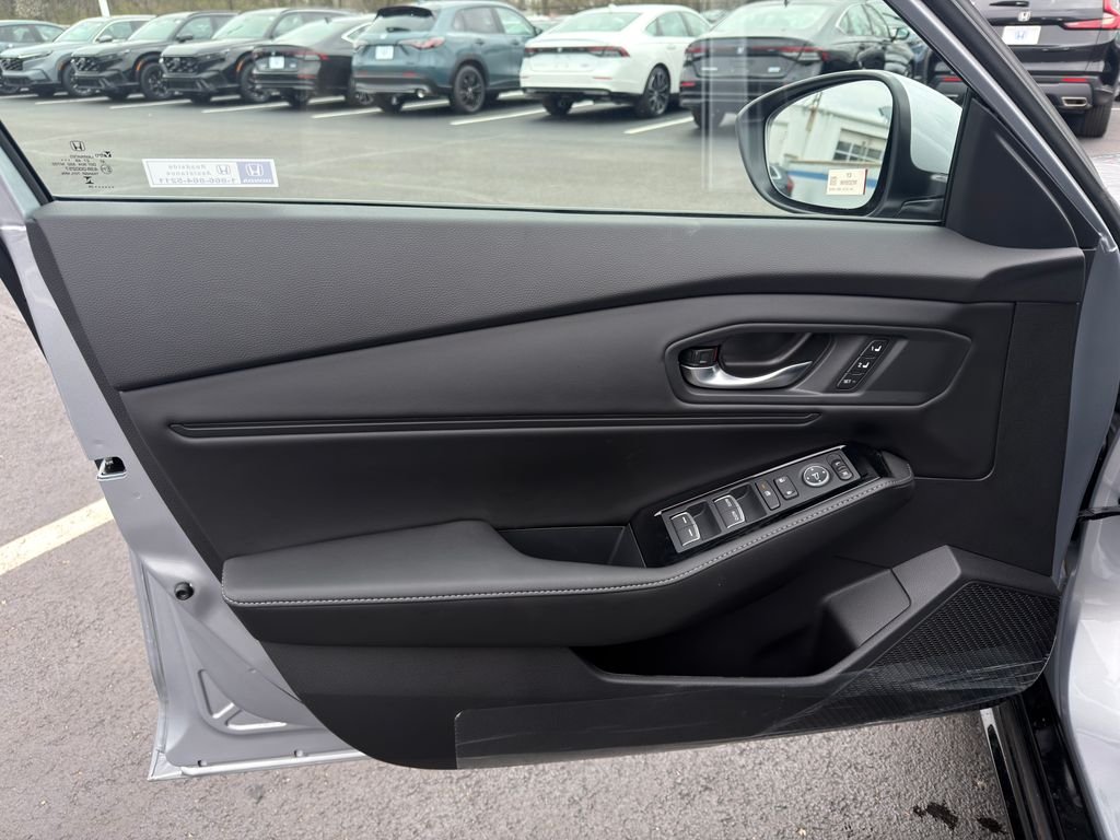 New 2026 Solar Silver Metallic Honda Touring image 18