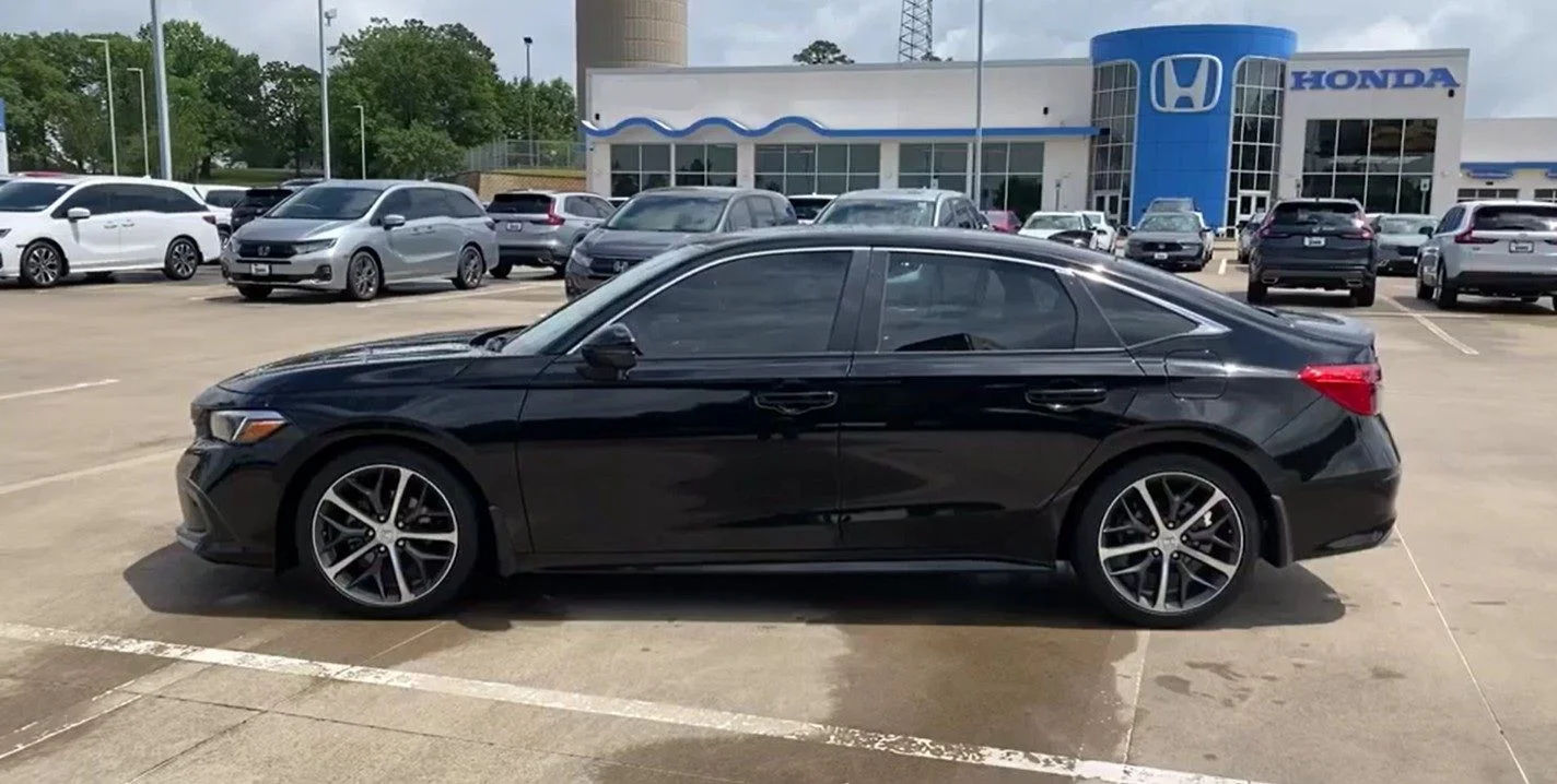 Used 2024  Honda Touring image 8