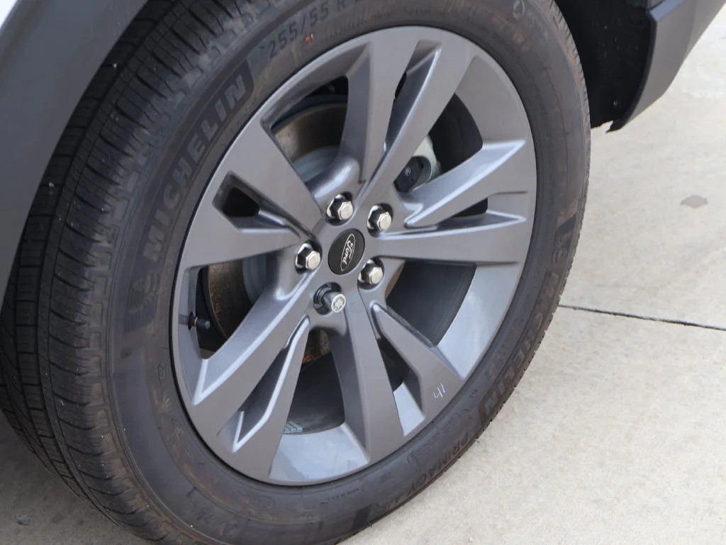 New 2026 Star White Metallic Tri-Coat Ford Active image 42