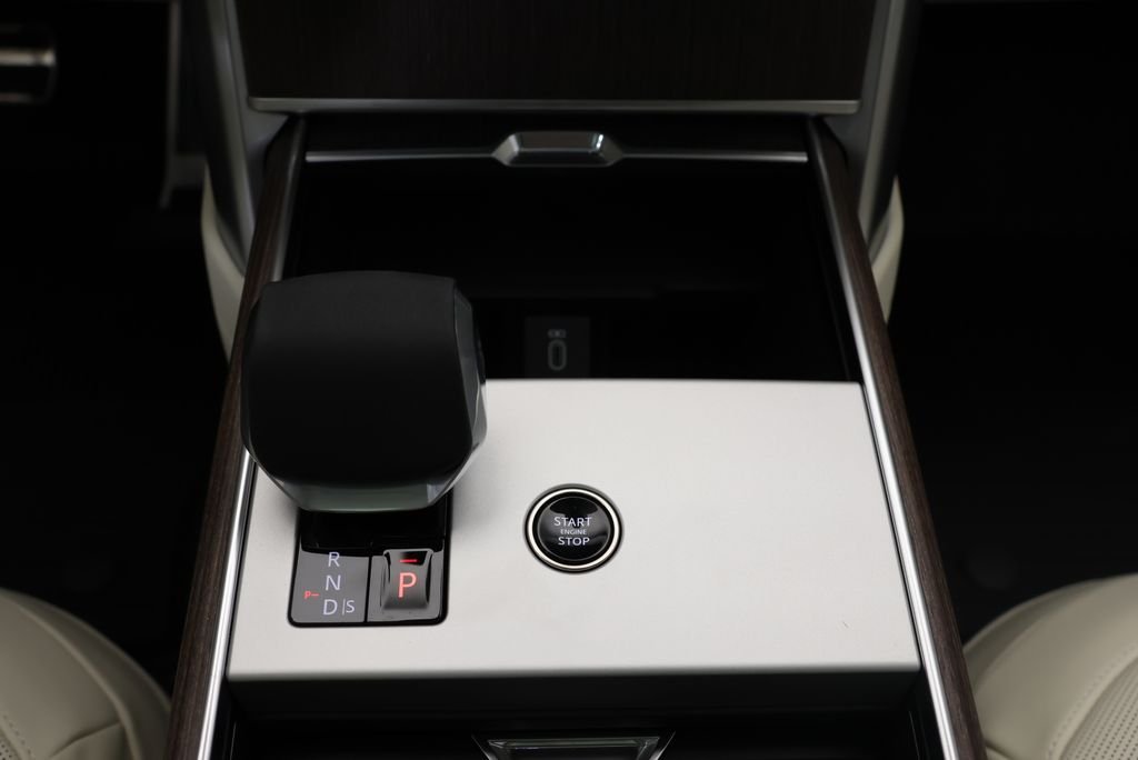 2026 Land Rover Range Rover SE - Photo 21