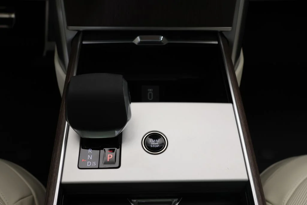 2026 Land Rover Range Rover SE - Photo 21