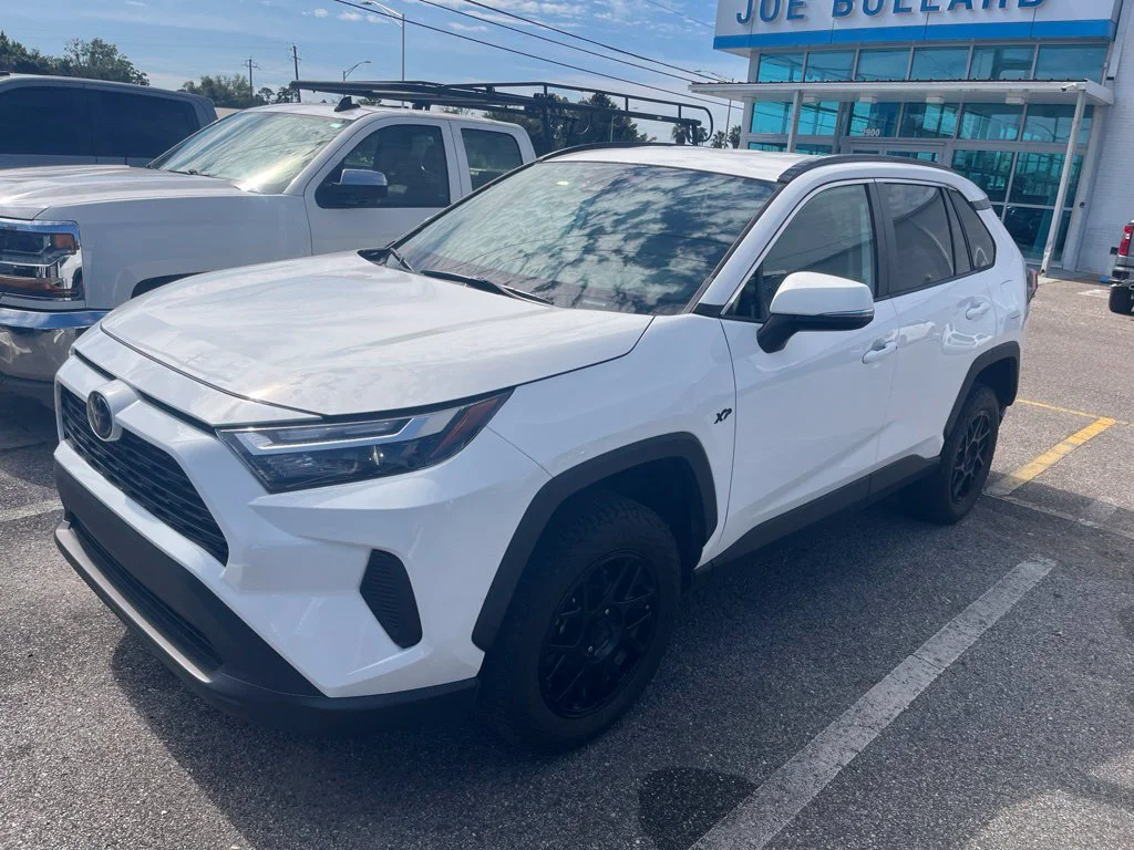 Used 2023 White Toyota XLE image 1