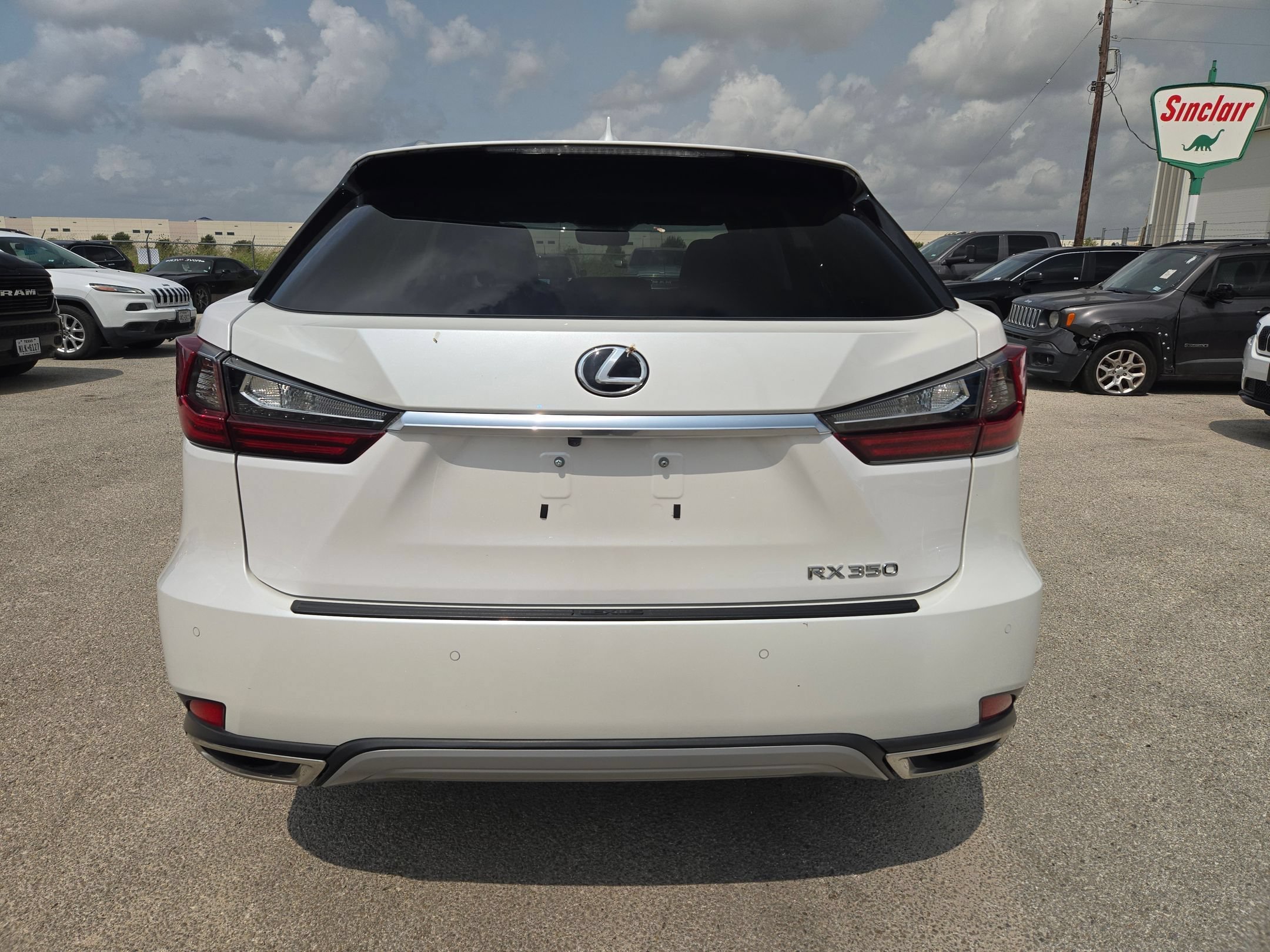 Used 2022 White Lexus RX 350 image 4
