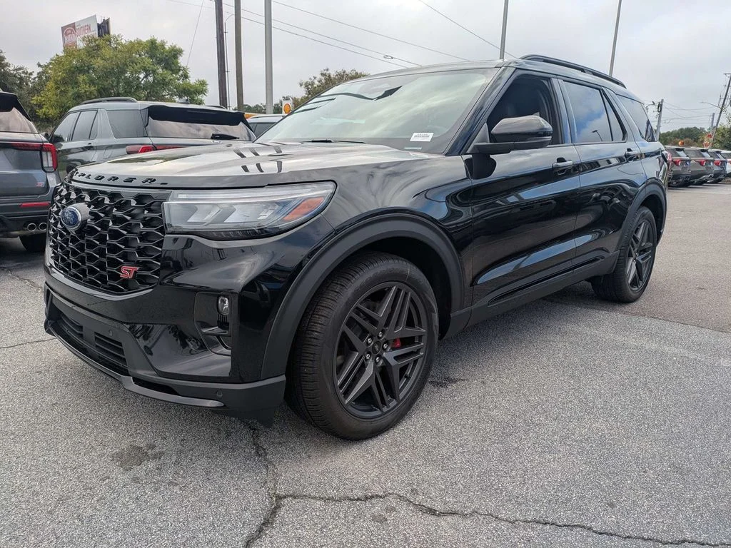 New 2026 Agate Black Metallic Ford ST image 8