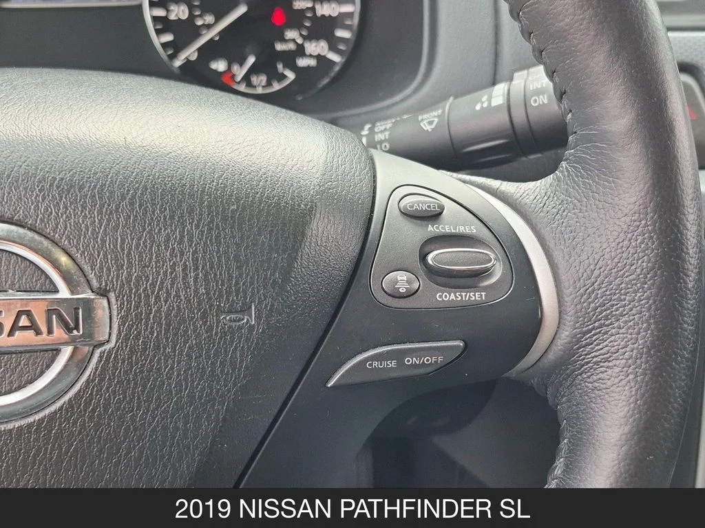 Used 2019 Silver Nissan SL image 18