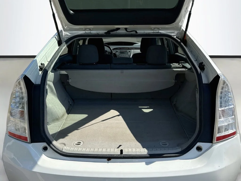 Used 2011 Blizzard Pearl Toyota Two image 15