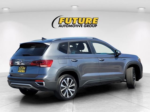 Used 2024 Silver Volkswagen 1.5T SE image 4