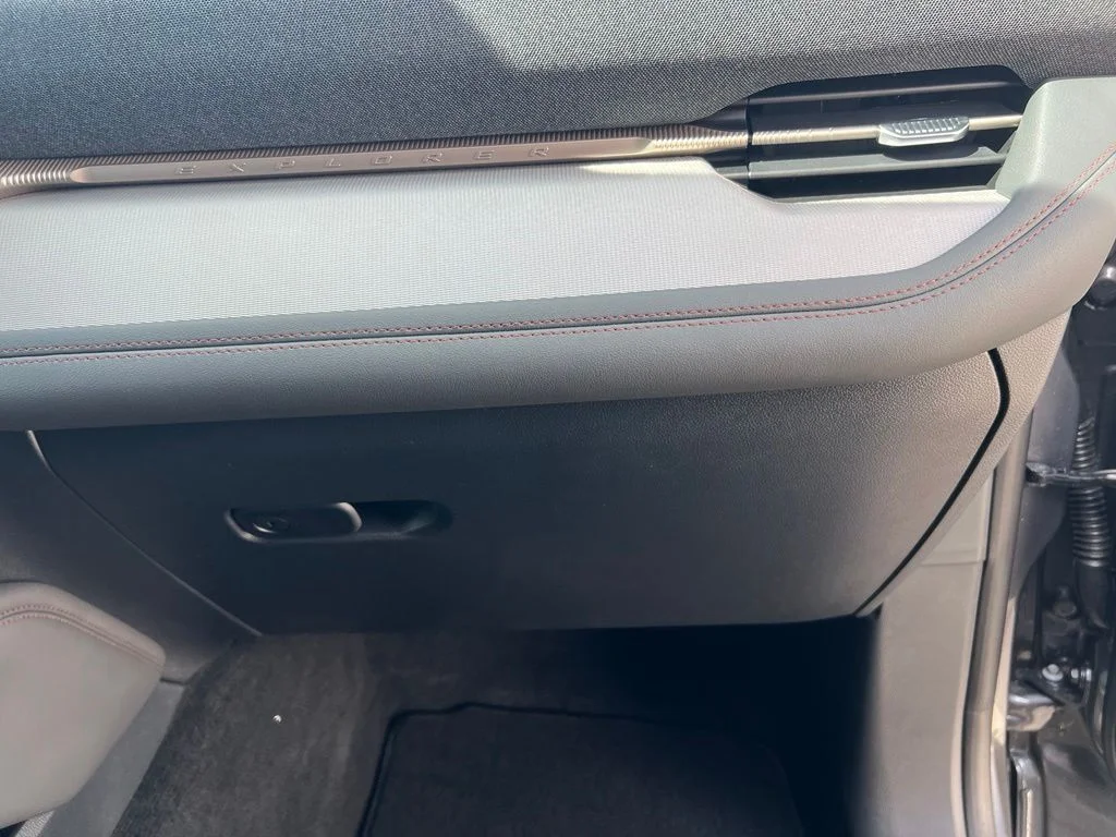 New 2026 Carbonized Gray Metallic Ford Active image 32