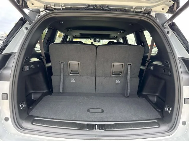 New 2025 Silver Jeep Altitude X image 8
