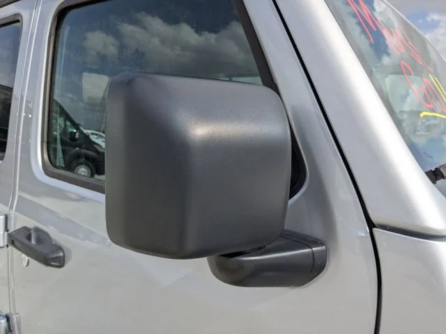 New 2023 Silver Zynith Clear-Coat Exterior Paint Jeep Willys 4xe image 11