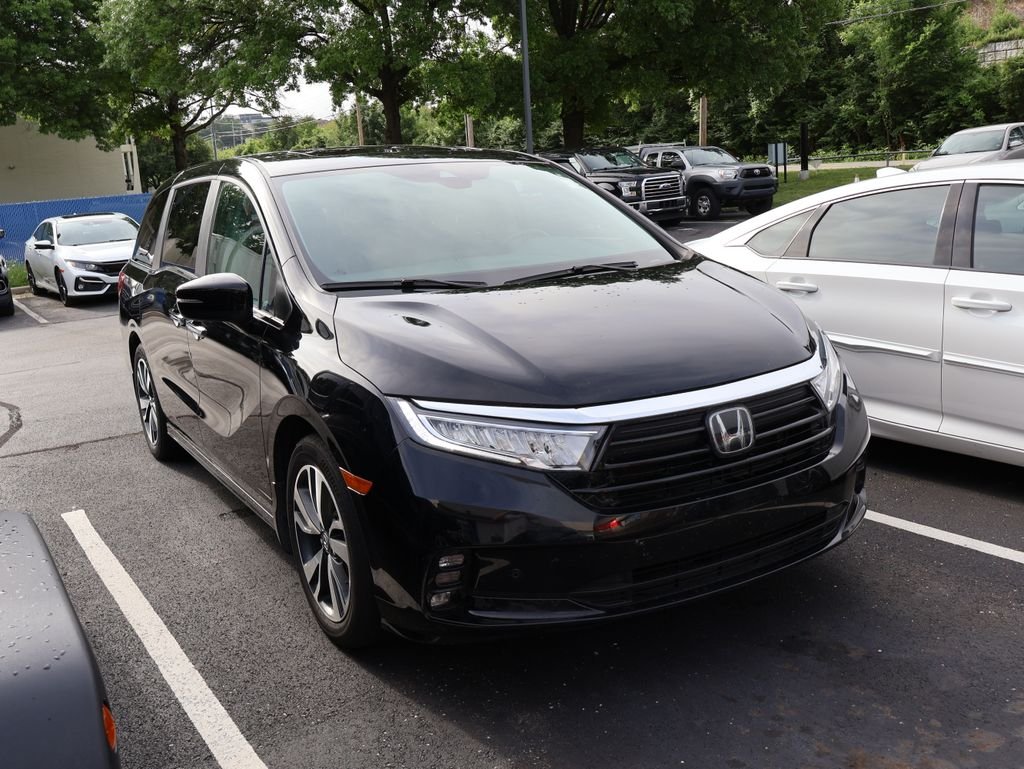 Used 2023 Black Honda Touring image 1