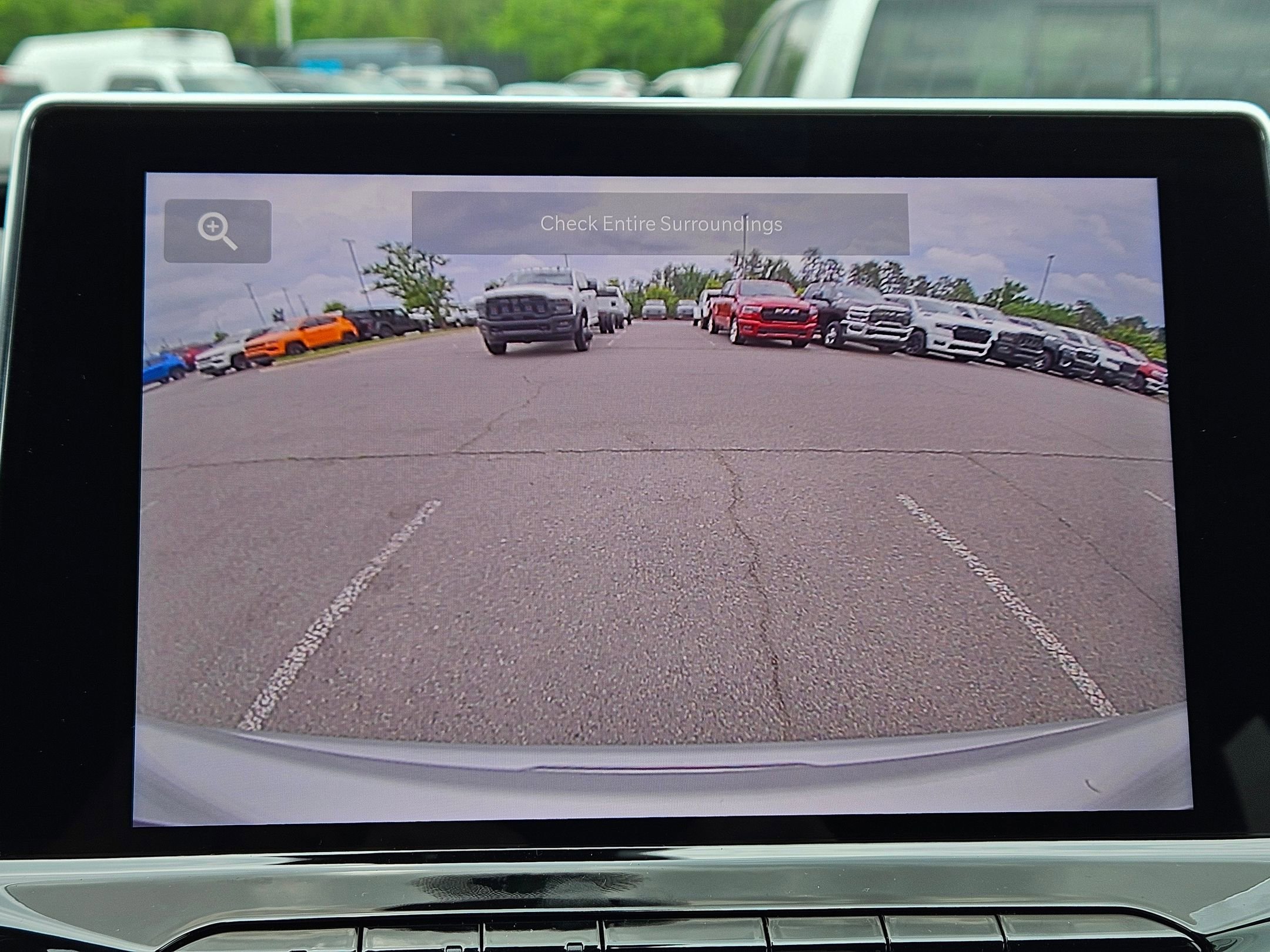 New 2026 Silver Zynith Metallic Clear-Coat Exterior Paint Jeep Latitude Altitude image 28