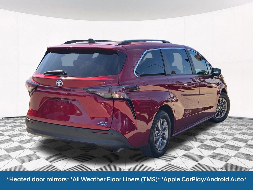 2023 Toyota Sienna XLE - Photo 18