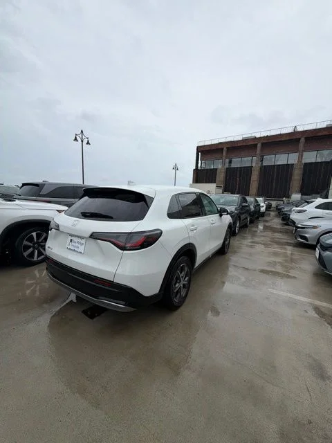 Used 2024  Honda EX-L image 4
