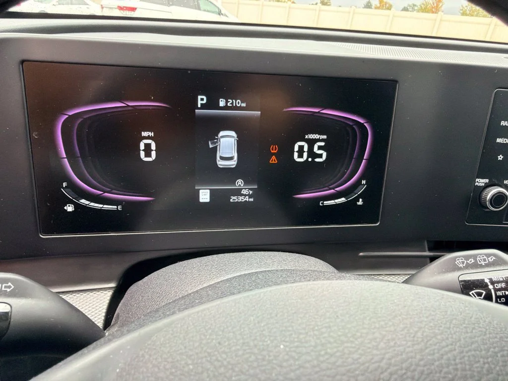 Used 2024 Fusion Black Kia LX image 28