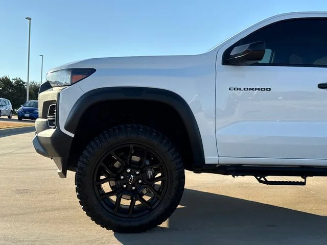 Used 2023 White Chevrolet Trail Boss image 5