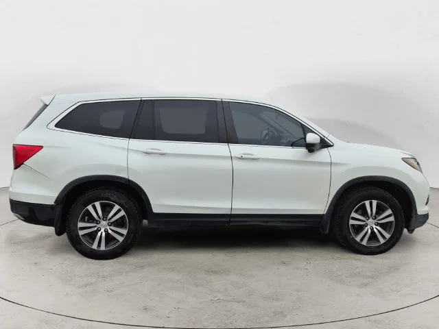 Used 2016 White Diamond Pearl Honda EX image 6