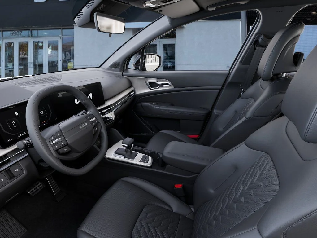 New 2026 Glacial White Pearl / Black Ro Kia X-Pro Prestige image 17