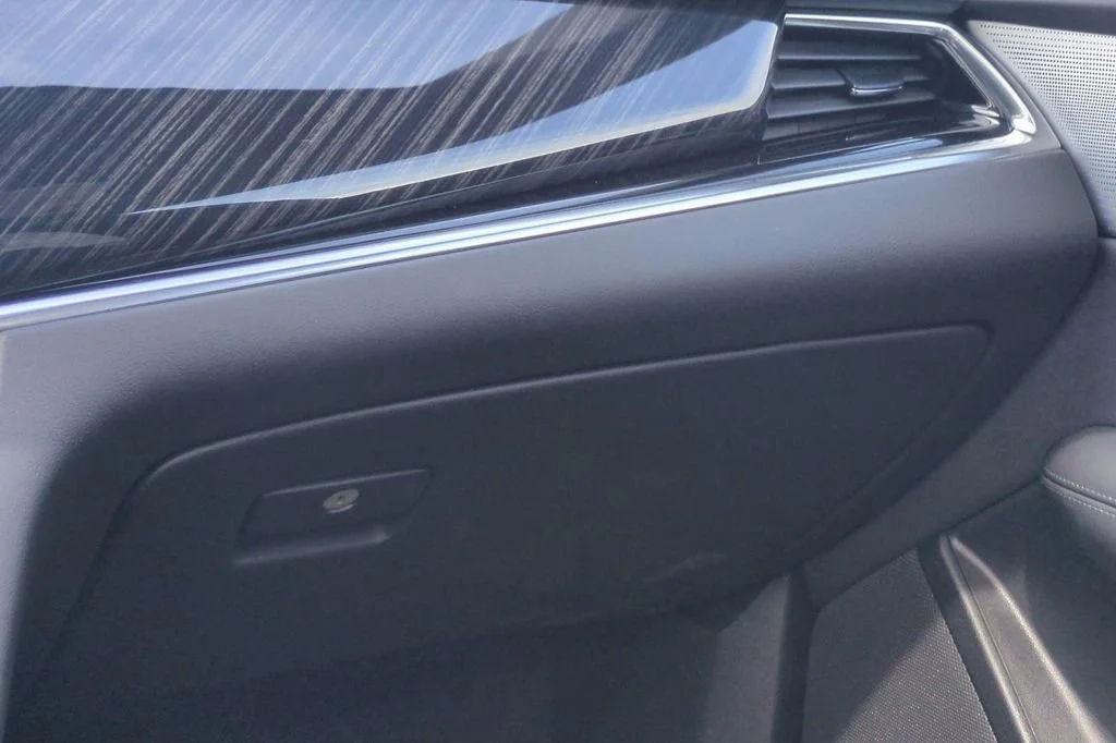 Used 2025 Stellar Black Metallic Cadillac Premium Luxury image 29