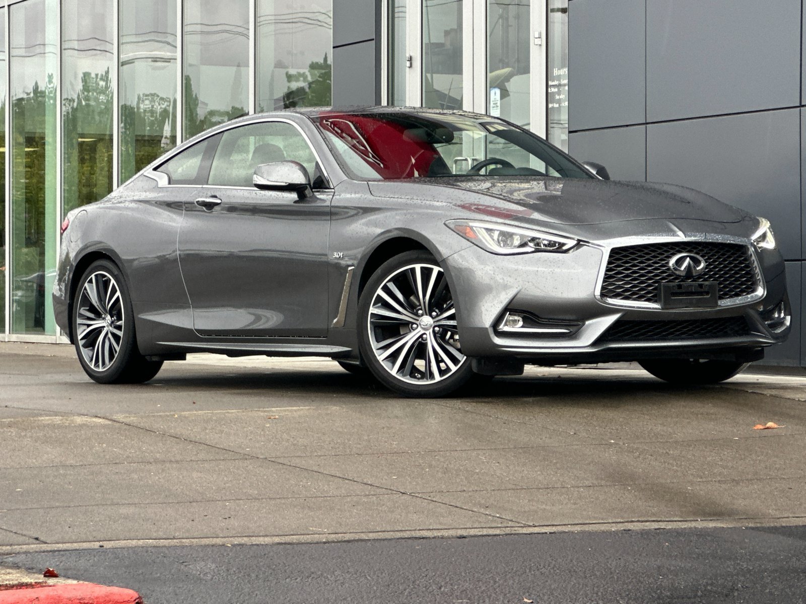 2018 INFINITI Q60 Coupe LUXE