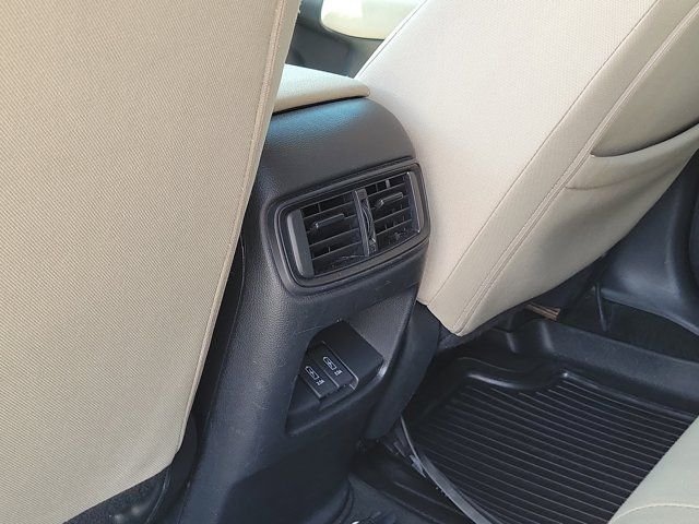 Used 2019 Platinum White Pearl Honda EX image 14