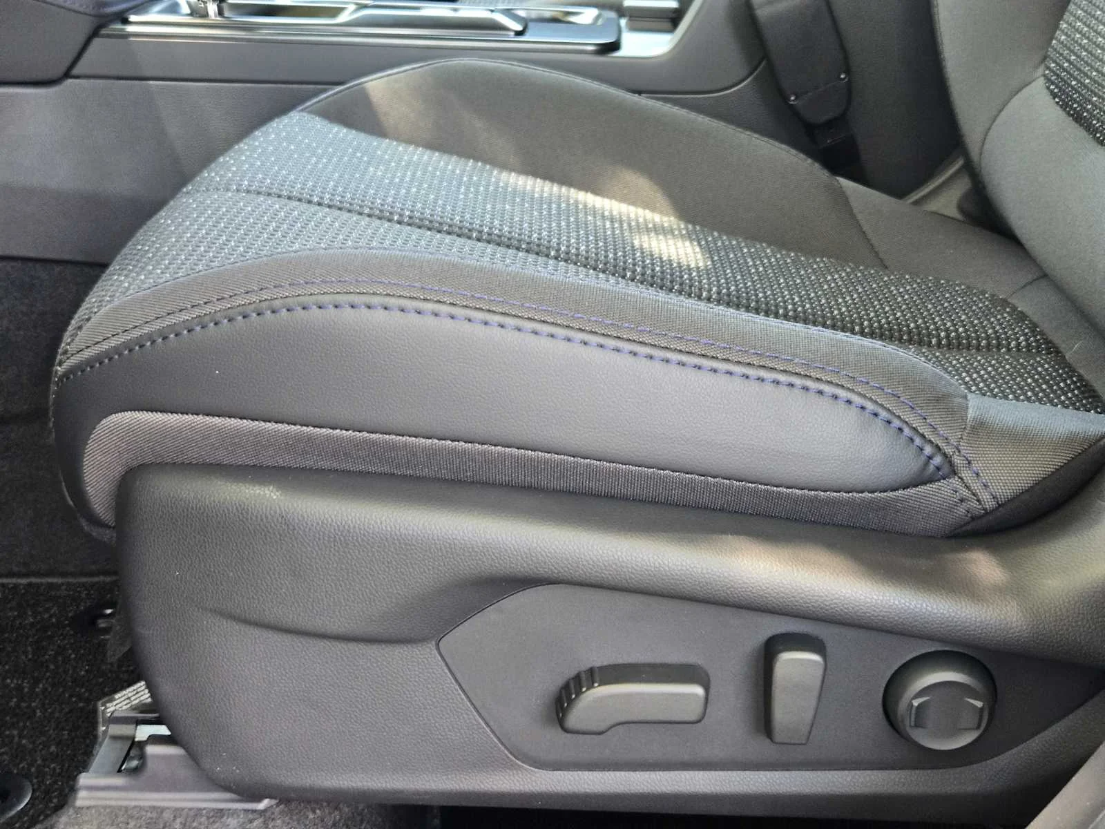 New 2026 RIVER ROCK PEARL Subaru Premium image 16
