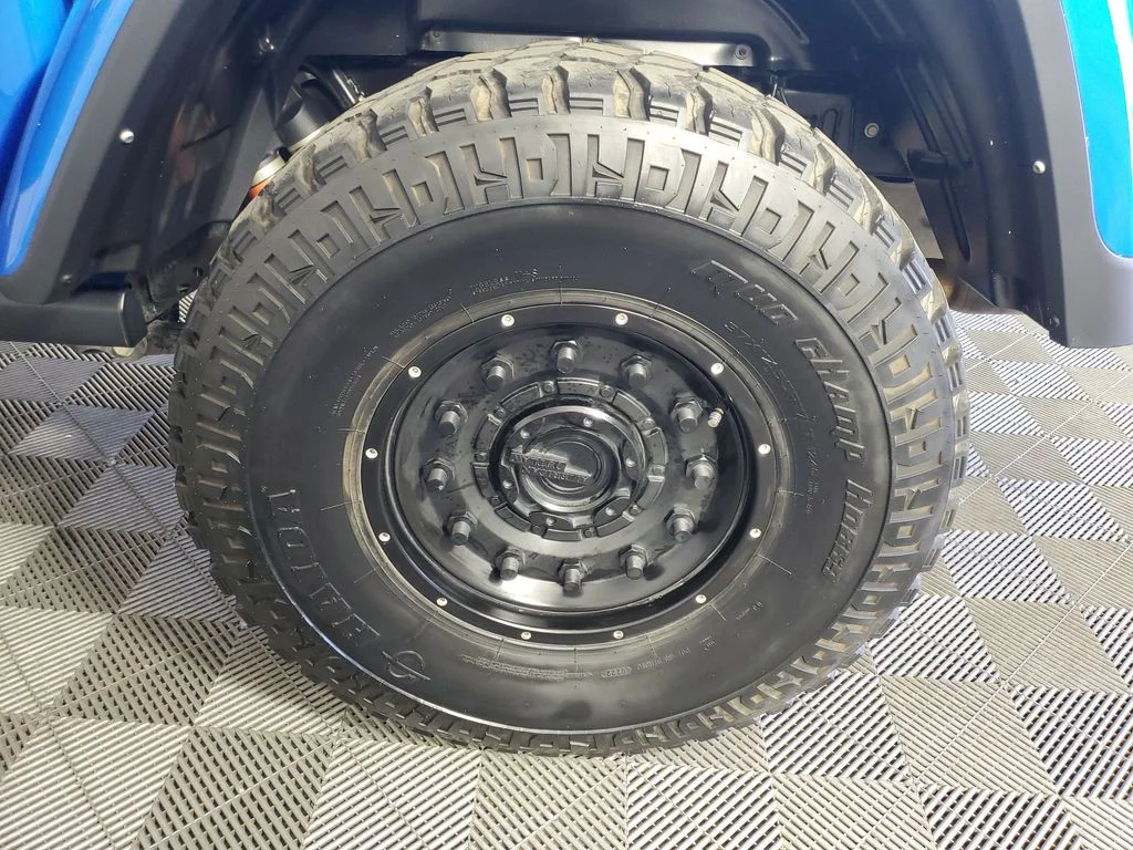Used 2021 Blue Jeep Mojave image 32