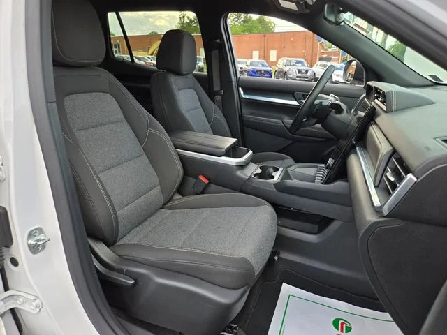 Used 2025 White GMC Elevation image 20