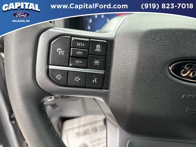 Used 2025 Silver Ford XLT image 22