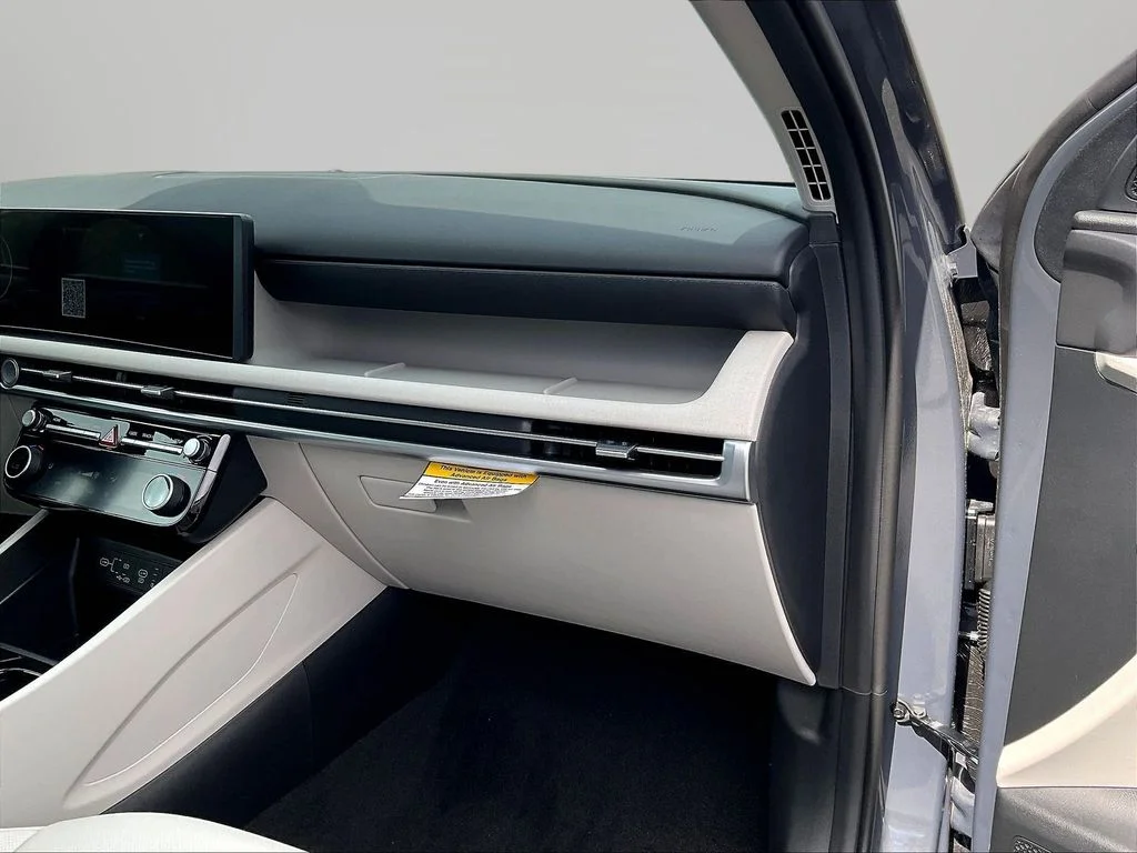 New 2026 Gray Hyundai SEL Premium image 29