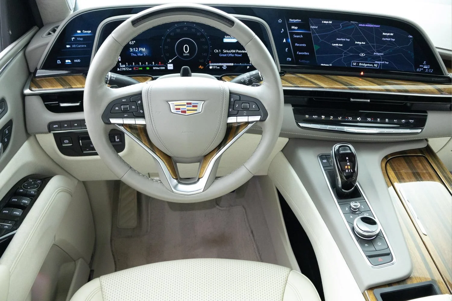 Used 2024 Crystal White Tricoat Cadillac Sport Platinum image 12