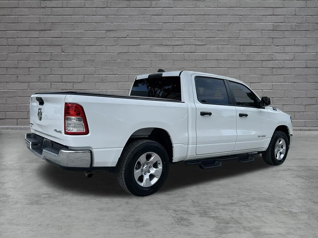 Used 2023 White Ram Big Horn/Lone Star image 6