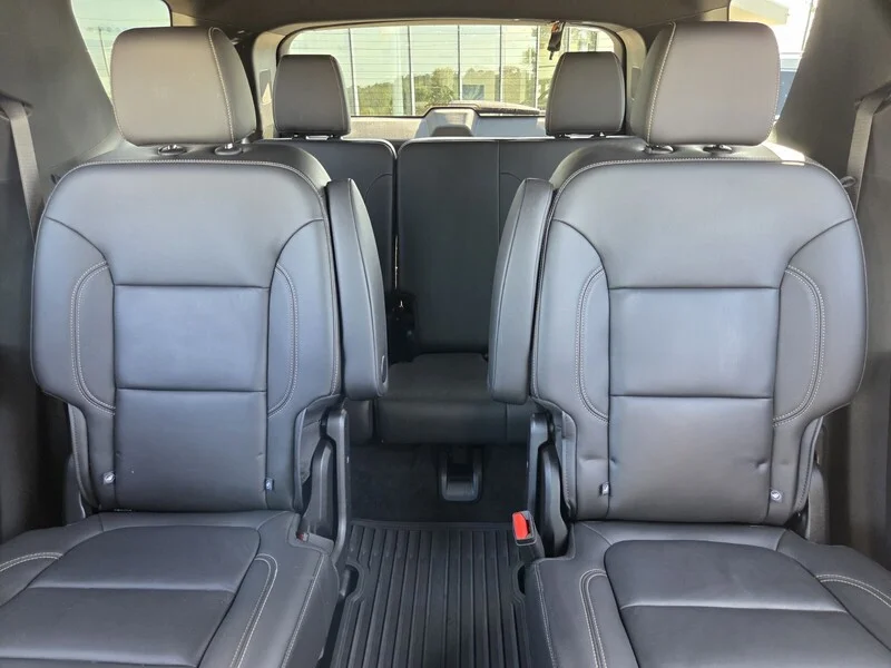 Used 2023 Sterling Gray Metallic CHEVROLET AWD 4DR LT LEATHER image 11