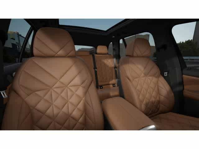 New 2026 Manhattan Green Metallic BMW sDrive40i image 11