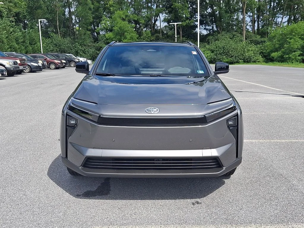 New 2026  Toyota XLE image 2
